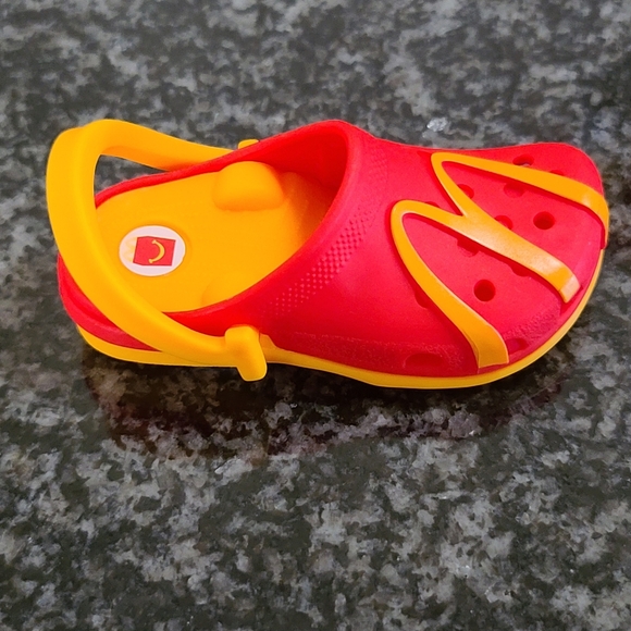 McDonald's x Crocs Red/Yellow McDonald's Logo Keychain w/ Sticker Sheet - Picture 5 of 10